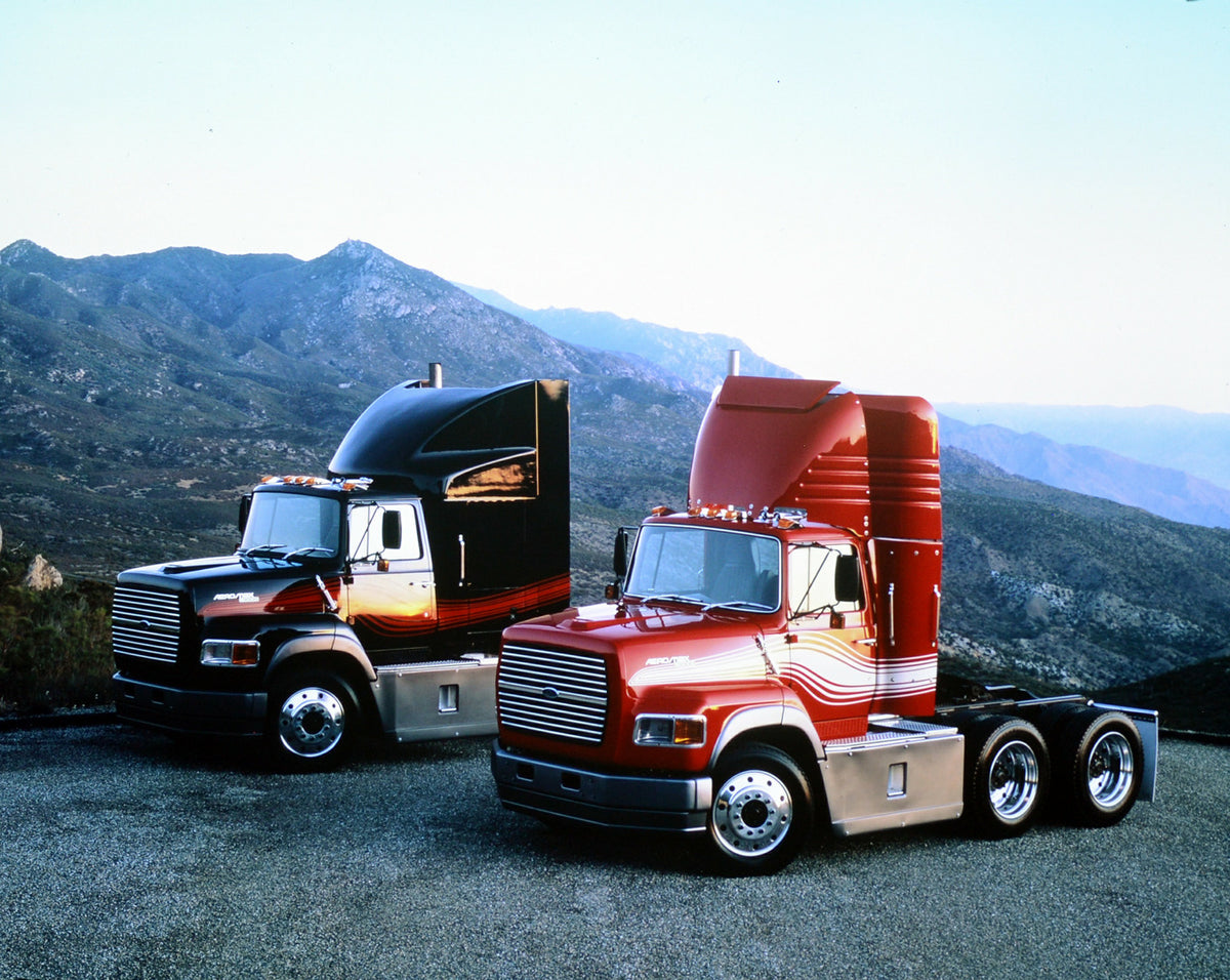 This archival image documents the 1988 Ford Aeromax L-9000 and is preserved in the Ford Heritage Vault as part of Ford Motor Company's historic photographic archive. Free for personal, non-commercial use. Ford Heritage Vault reference AR-2001-94-2...