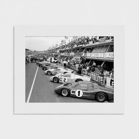 1967 Le Mans Ford GT40 Pit Lane 0001-4708