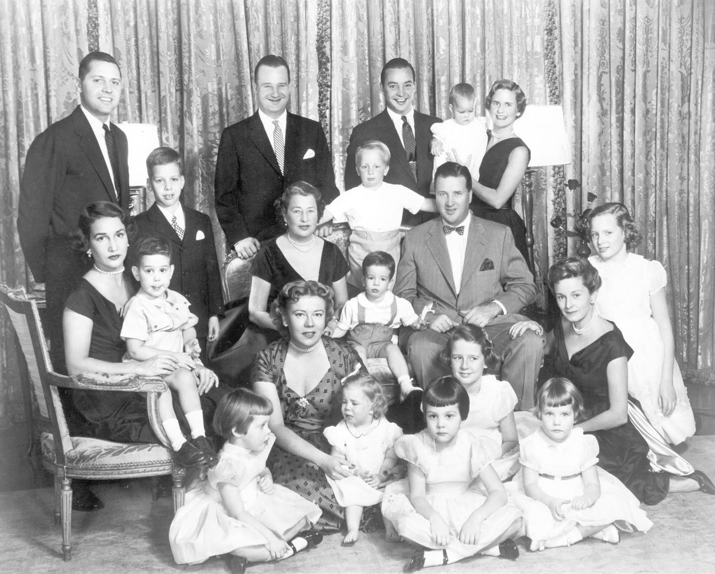 1953 Edsel Ford Family 0001-7506