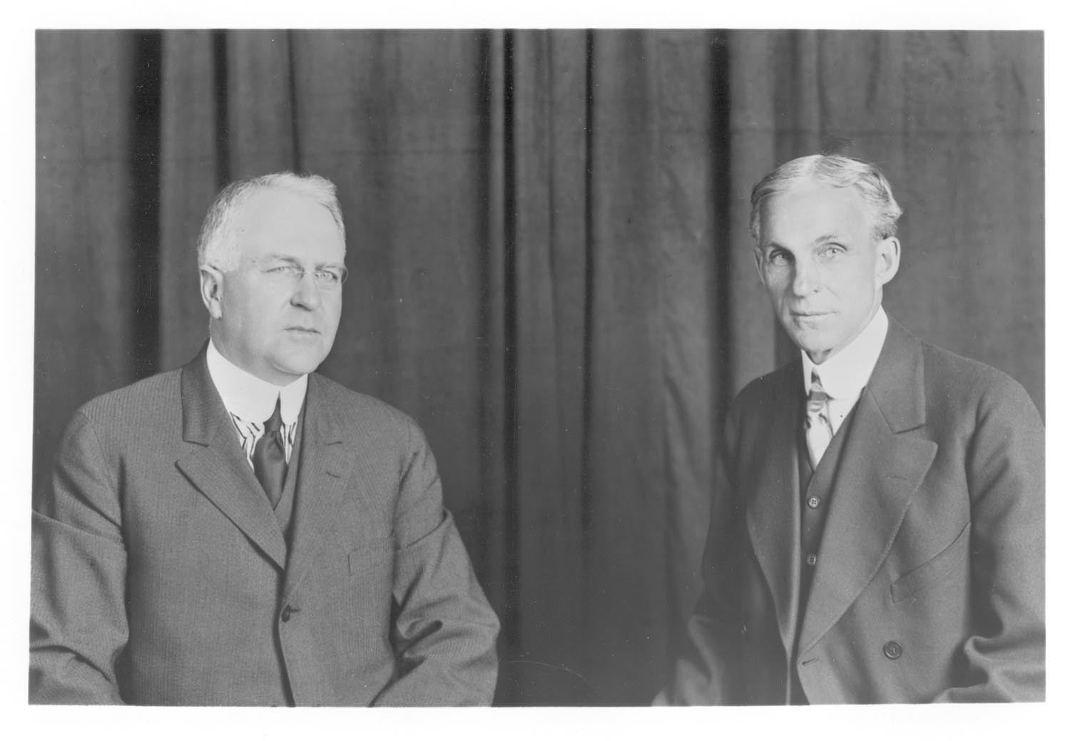 Henry Ford James Couzens ca 1910 0001-7636