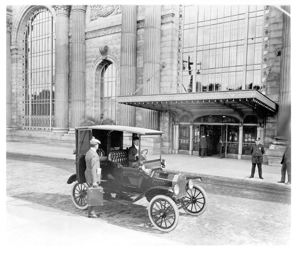 1915 Model T Town Car 0001-7718