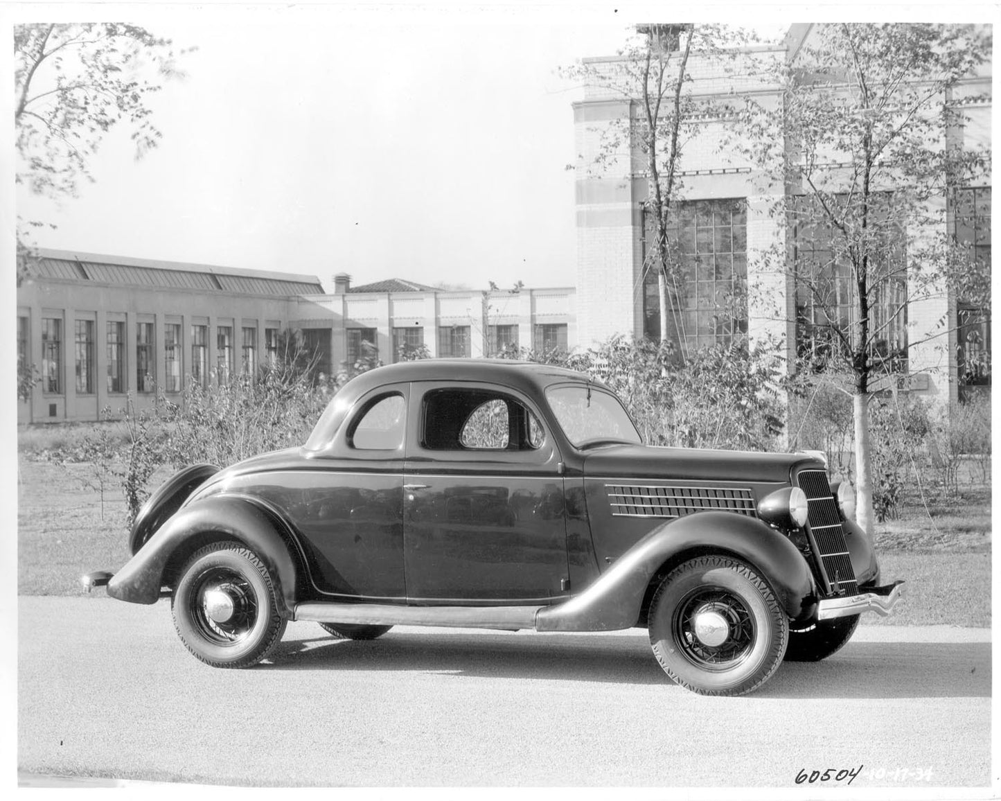 FordV8Coup1935 0001-7907