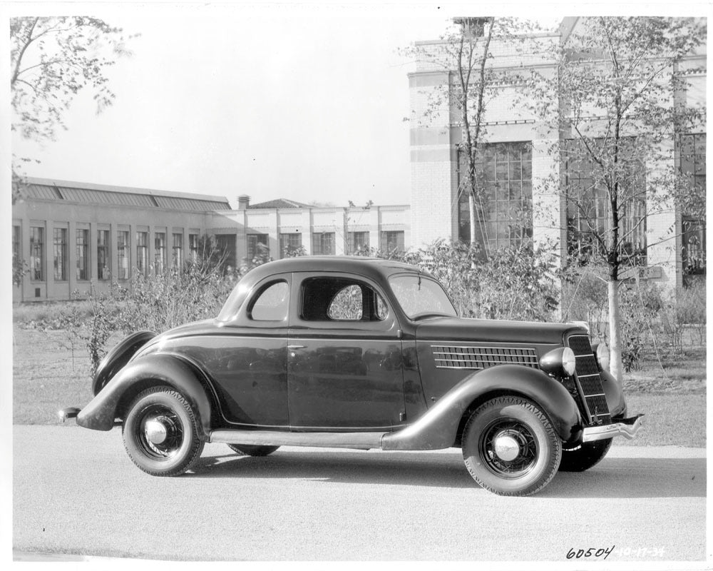FordV8Coup1935 0001-7907
