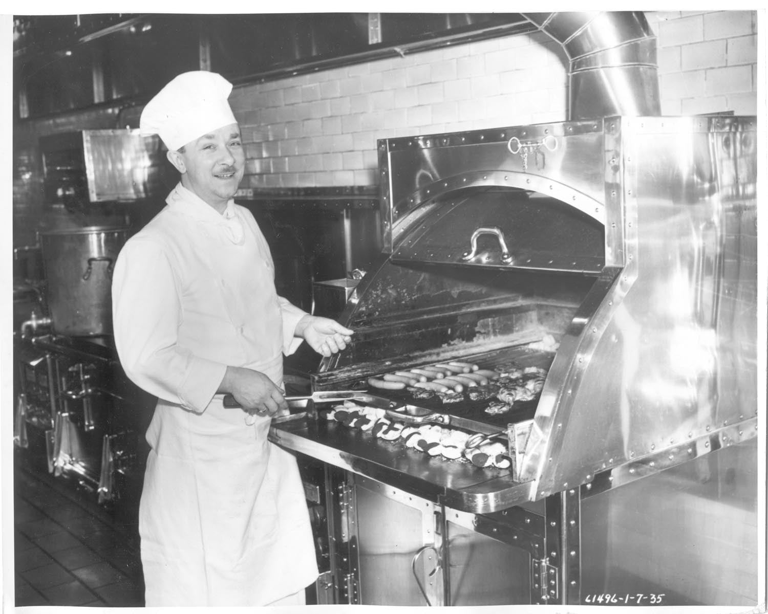 CharcoalBriquets 1938 0001-7917