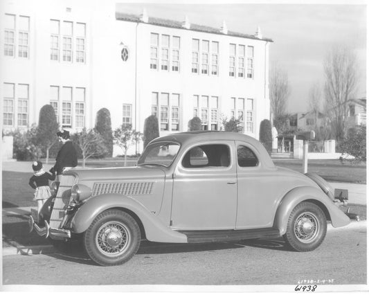 FordV8Coup1935 0001-7919