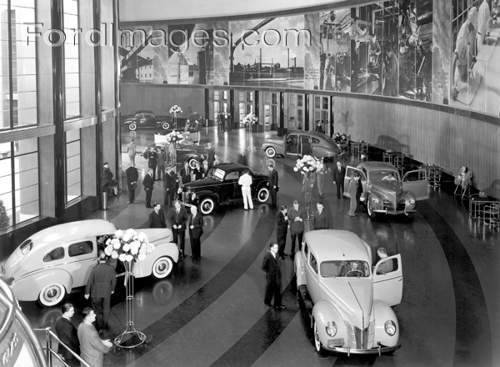 1939 Ford Rotunda