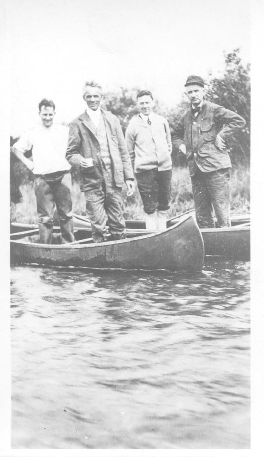 Fishing 1916 0001-8732