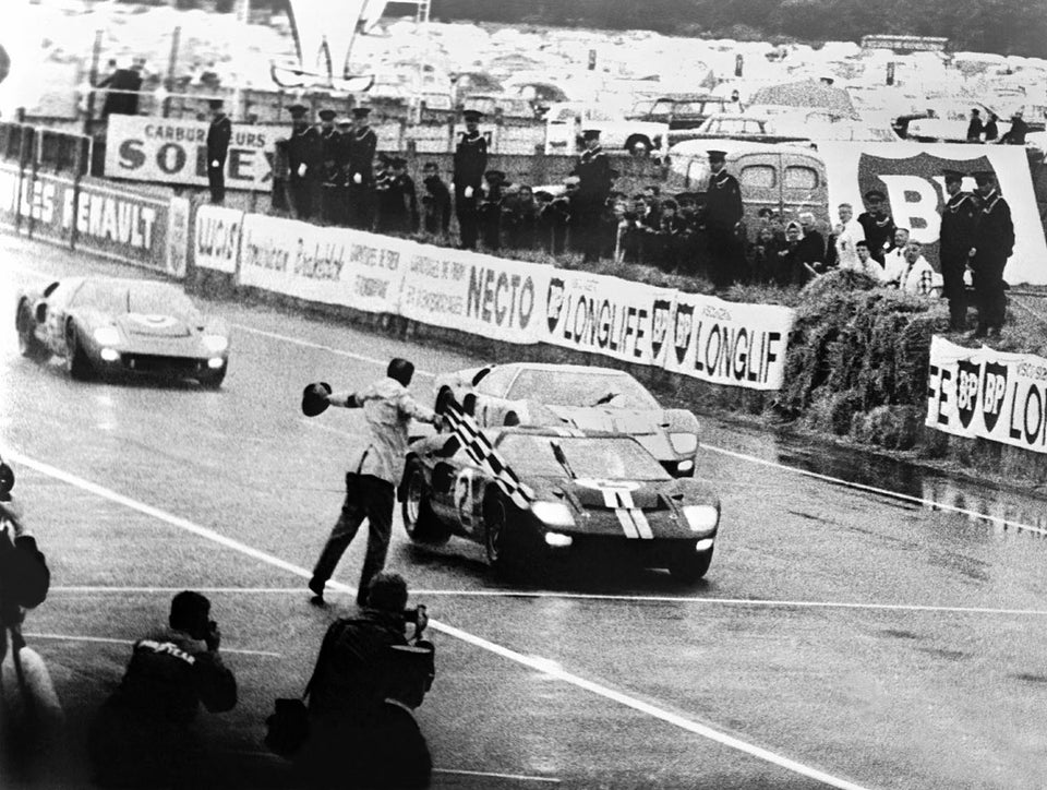 1966 Ford GT Le Mans 1-2-3 Finish 0002-4289
