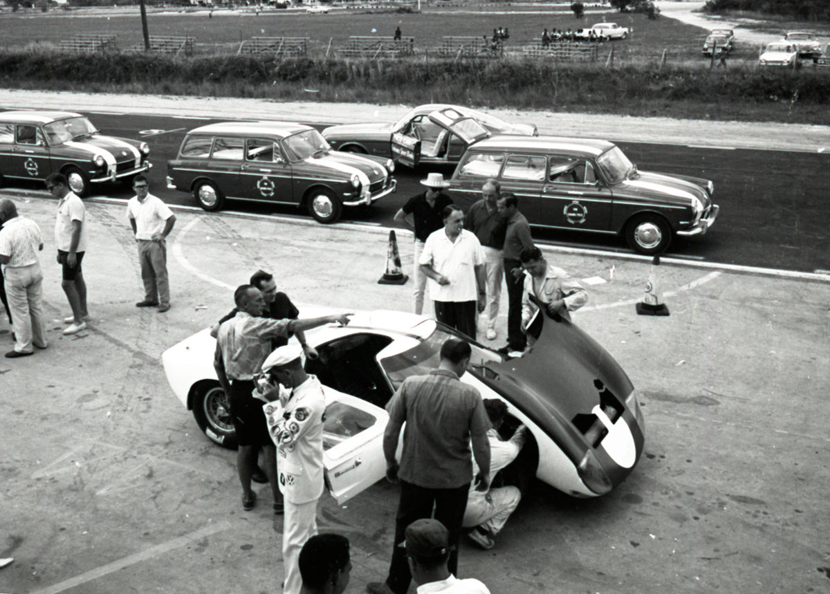 1964 Ford GT40 paddock scene — Nassau — 0064-0011