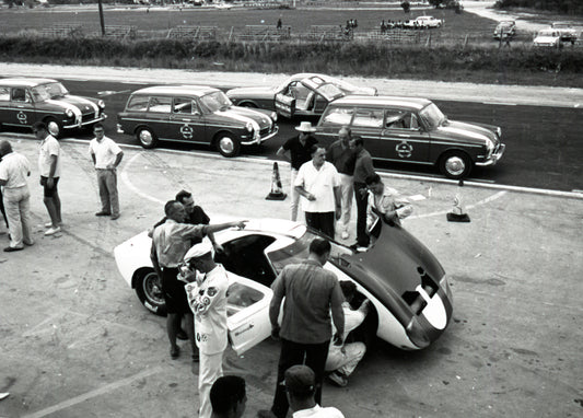 1964 Ford GT40 paddock scene — Nassau — 0064-0011