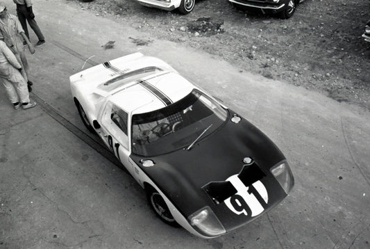 1964 Ford GT40 number 91 overhead view — Nassau — 0064-0042