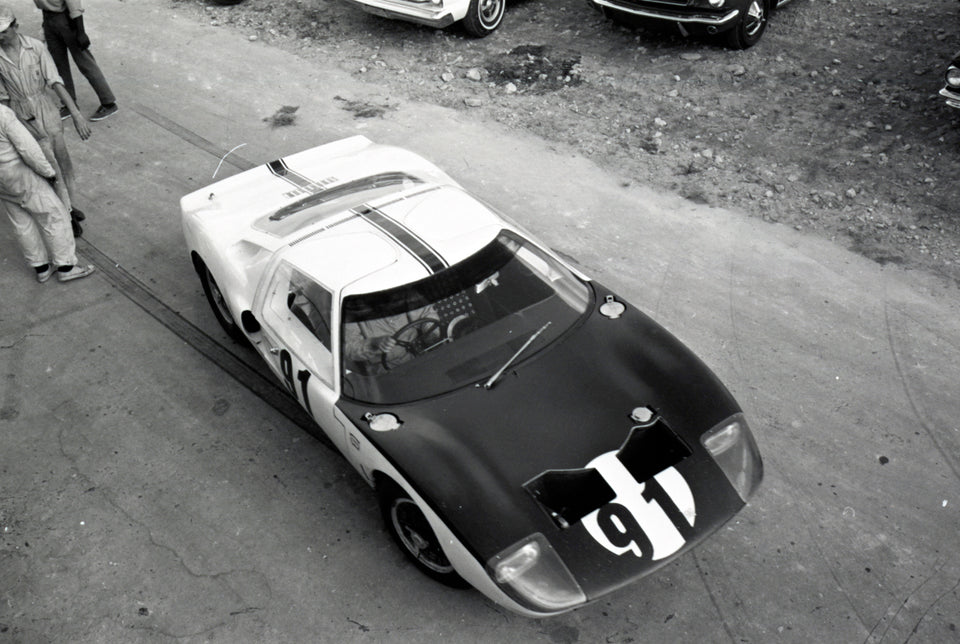 1964 Ford GT40 number 91 overhead view — Nassau — 0064-0042