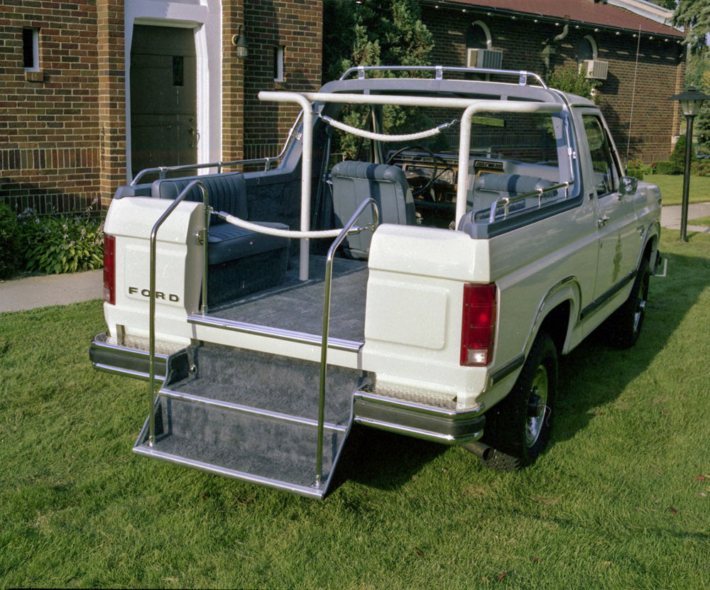 405A 1980 custom Ford Bronco Pope 03 0144-0327