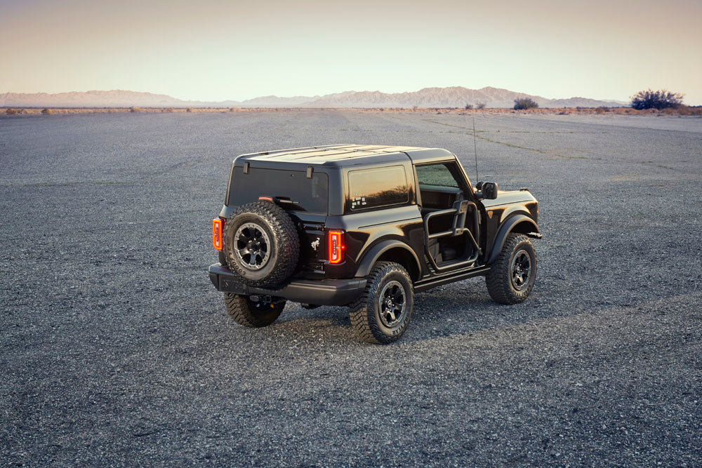 702C 2021 Bronco 2 Door Trail Rig Shadow Black 02 ford media 0144-0368