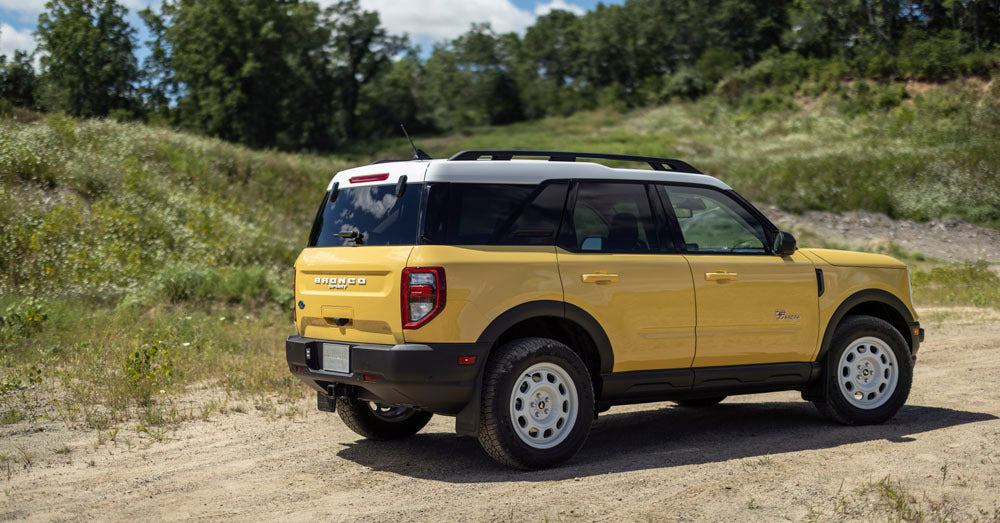 914 2023 Bronco Sport Heritage Limited Edition Yellowstone Metallic 02 ford media 0144-0404