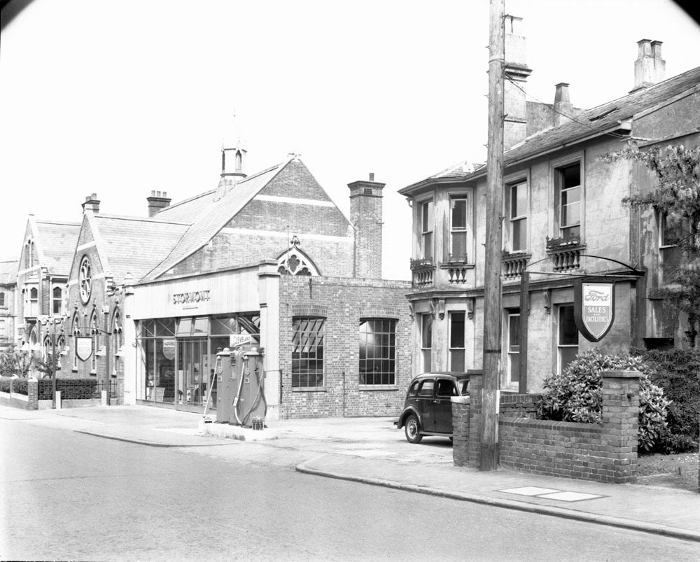 1946 Dealer Stormont Turnbridge Wells neg UK 3724 0144-0457