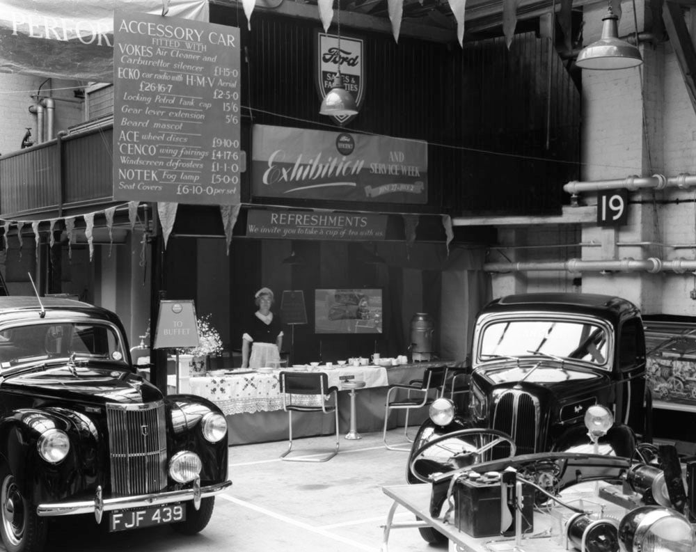 1948 Service week at Central Motor Co Leicester neg UK 74E88 0144-0469