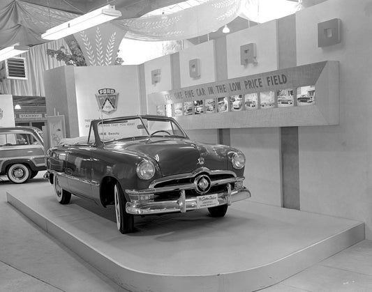 1950 Ford Convertible at Chicago Exhibit neg 91802 016 0144-0480