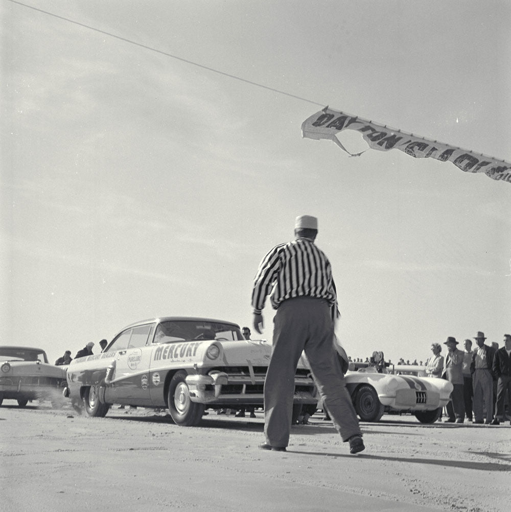 1956 NASCAR Daytona Beach Speed Week Florida Factory Backed 1956 Mercury starting a practice run on the beach CD 1098 3282 4909 3 0144-0711