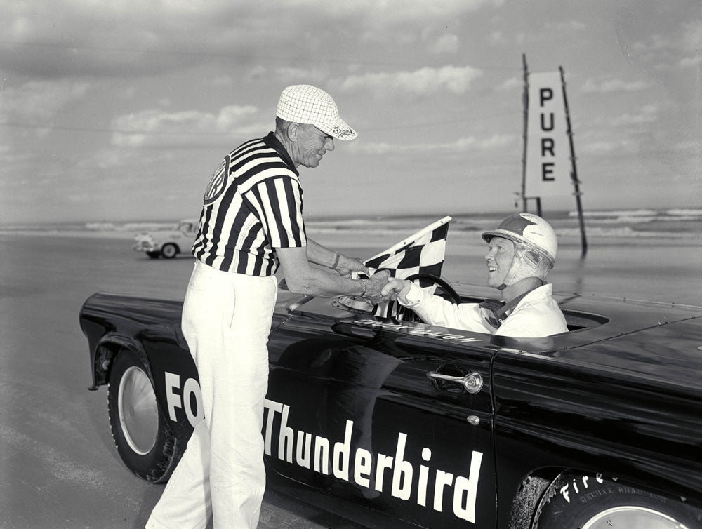 1956 Speed Trials Daytona Florida Chuck Daigh in Ford Thunderbird with modified V8 260 hp with dual 4 Barrel Carburetors CD 1098 3282 4909 11 0144-0724