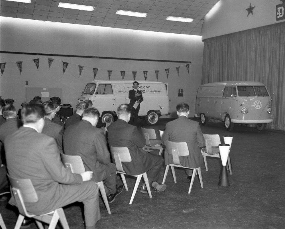 1961 Finnish dealers at Newbury Park club neg UK 72x2021 0144-0828