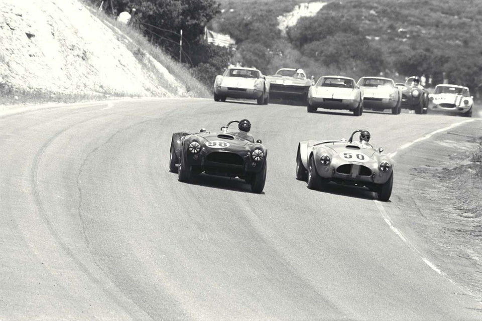1964 Laguna Seca USRRC Ed Leslie and Ken Miles drive Shelby American Cobras 0144-0852