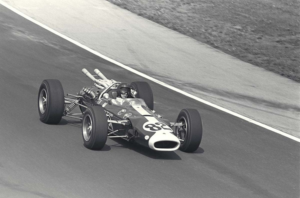 1965 Indianapolis 500 Indiana Jim Clark at speed in his Lotus 38 Ford CD 0554 3252 2846 17 0144-0885