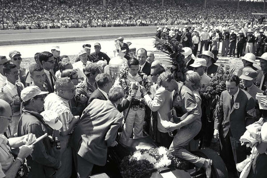 1965 Indianapolis 500 Indiana Jim Clark in victory lane CD 0777 3292 1366 22 0144-0895