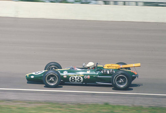 1965 Indy 500 Indiana Bobby Johns in his Lotus 38 Ford during practice CD 0554 3252 4322 24 0144-0917