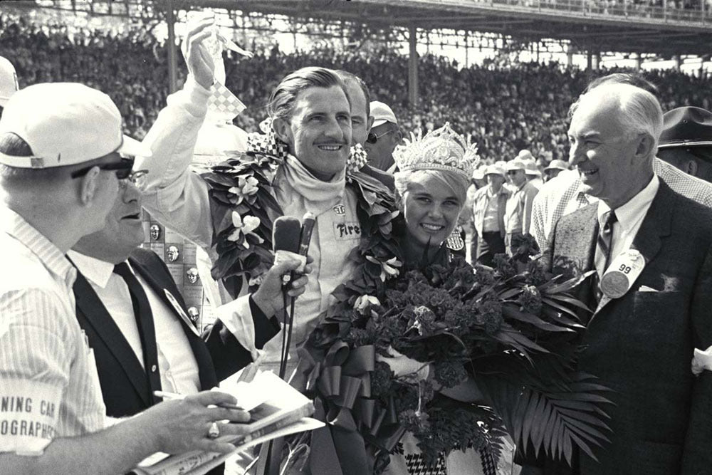 1966 Indianapolis 500 Indiana Graham Hill in Victory Lane CD 0554 3252 2847 4 0144-0962