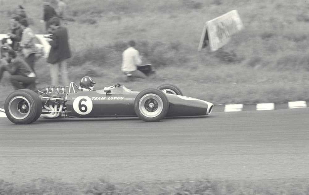 1967 Dutch Grand Prix Assen Netherlands Graham Hill Lotus 49 Ford CD 0554 3252 2911 14 0144-0992