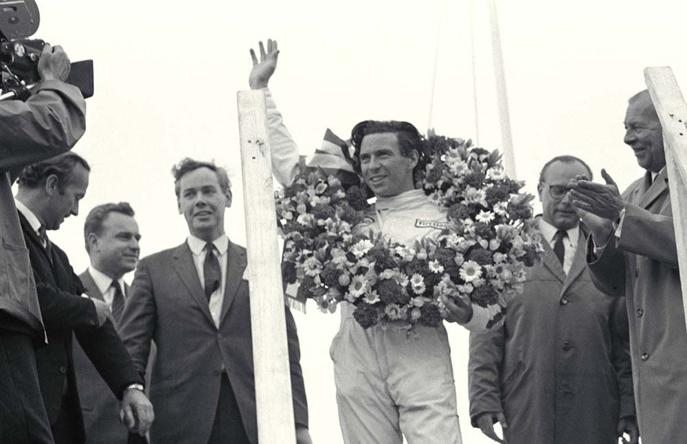 1967 Dutch Grand Prix Netherlands Jim Clark on victory rostrum CD 0554 3252 2911 3 0144-1018