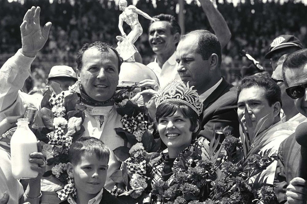 1967 Indianapolis 500 Indiana AJ Foyt in Victory Lane CD 0554 3252 2847 17 0144-1026