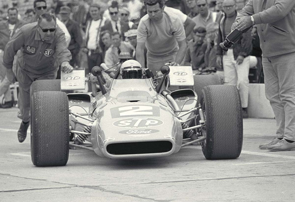 1969 Indianapolis 500 Indiana Mario Andretti leaves the pits CD 0554 3252 2835 13 0144-1086