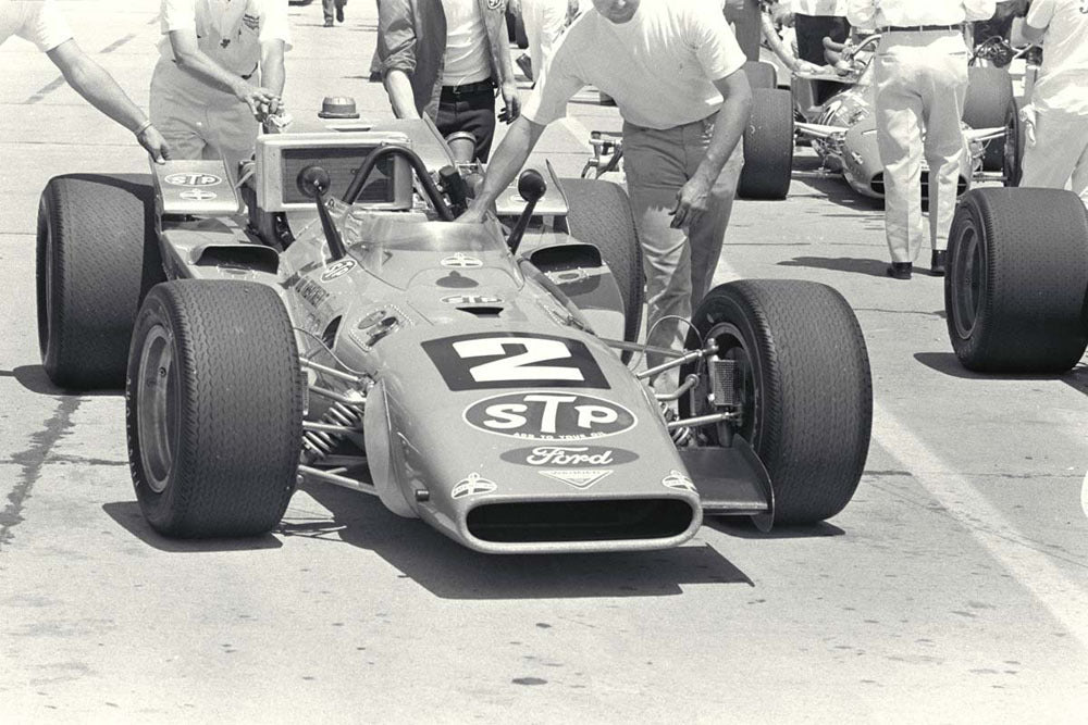 1969 Indianapolis 500 Indiana Mario Andrettis Brawner Hawk Ford in the pits CD 0554 3252 2835 16 0144-1089