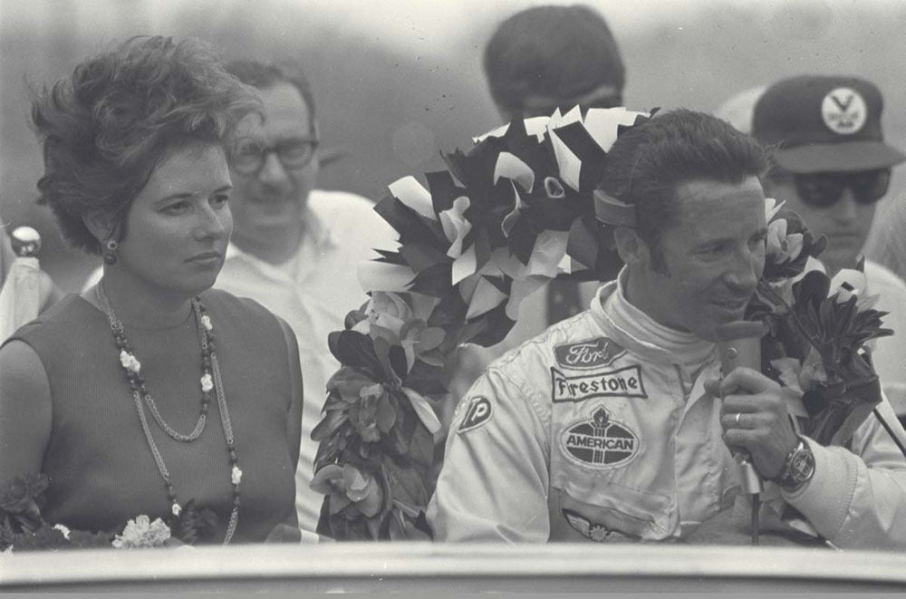 1969 Indy 500 Indiana Mario and Deann Andretti in the winners circle CD 0554 3252 4322 2 0144-1094