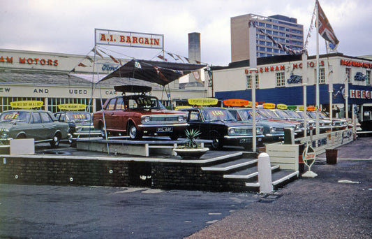 1972 Deaealerships Dagenham Motors neg 1 1 0144-1177