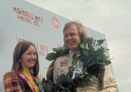 1973 US Grand Prix Watkins Glen New York Ronnie Peterson on the victory stand CD 0776 3301 3813 116 0144-1249