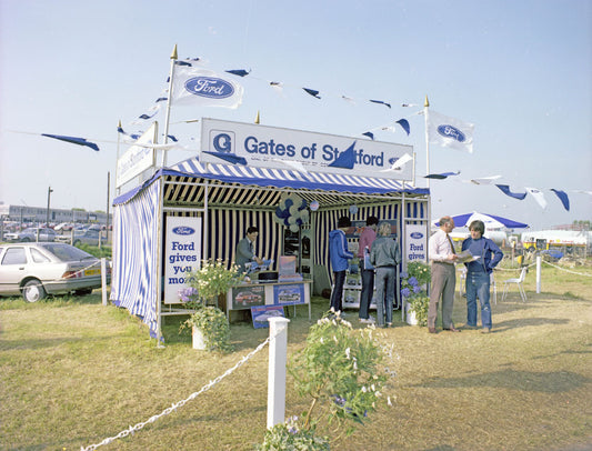 1983 Dealers Gates of Stortford Stand pix for catalogue  Stanstead neg 624 14 0144-1462