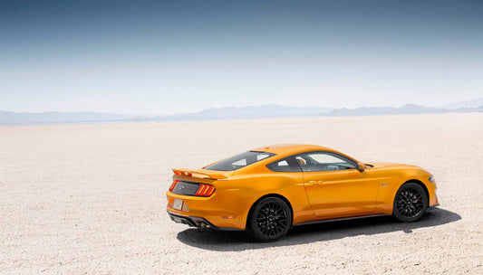 New Ford Mustang V8 GT with Performace Pack in Orange Fury 4 0144-2107