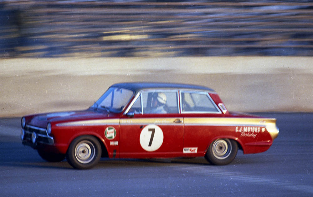 1966 Feb Daytona 1966 Cortina  CN4300-26 0144-2399