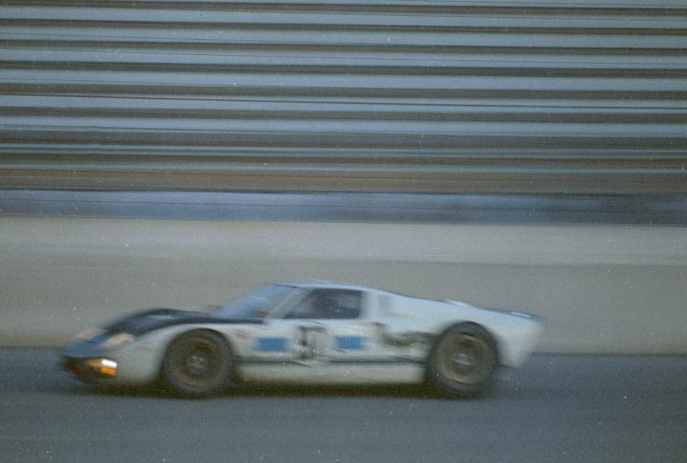 1966 Feb Daytona 1966 Ford GT Mk II Gurney-Grant  CN4300-91 0144-2424