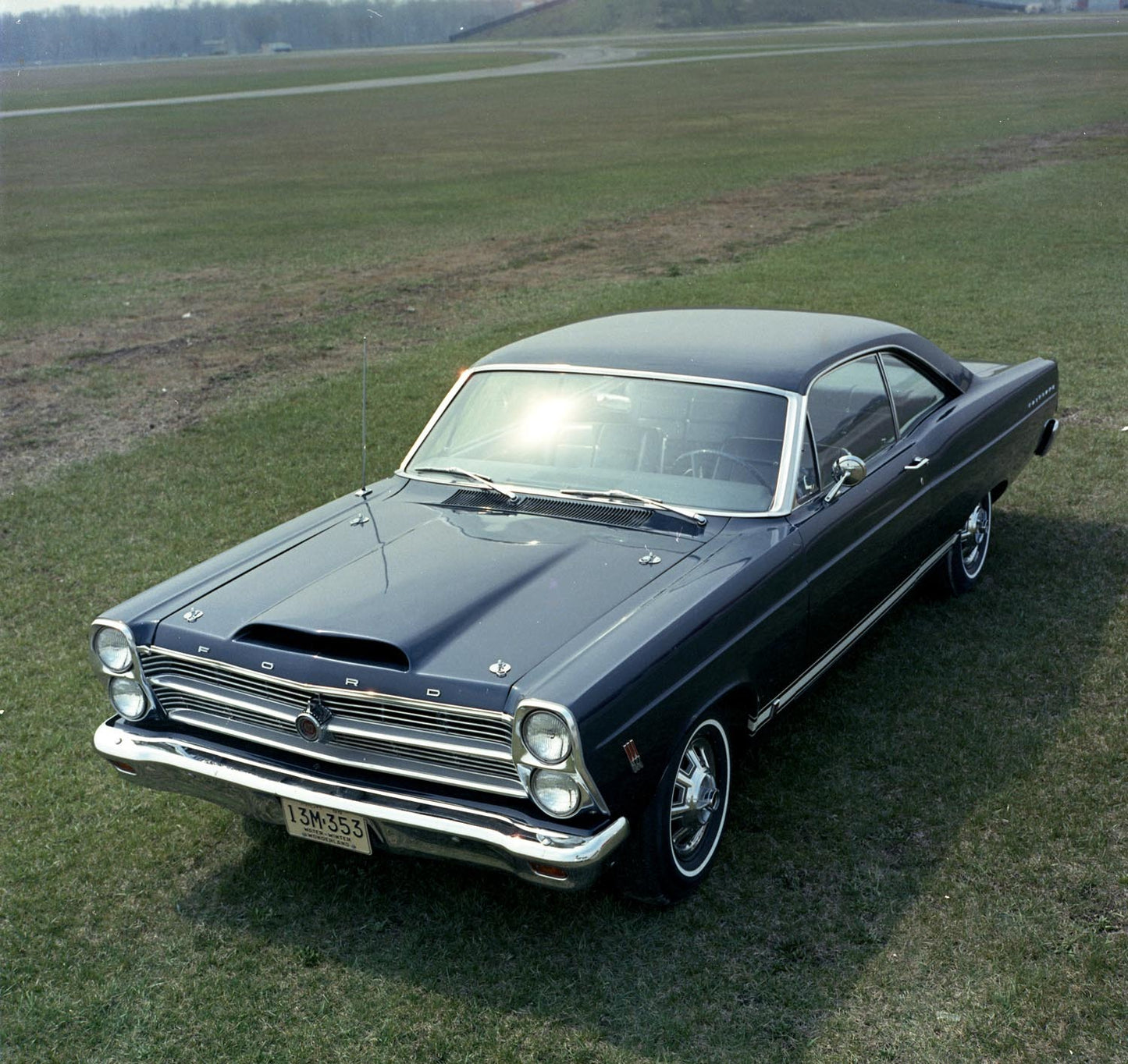1966 Ford 427 Fairlane GT two-door hardtop CN4390-47  0144-2525