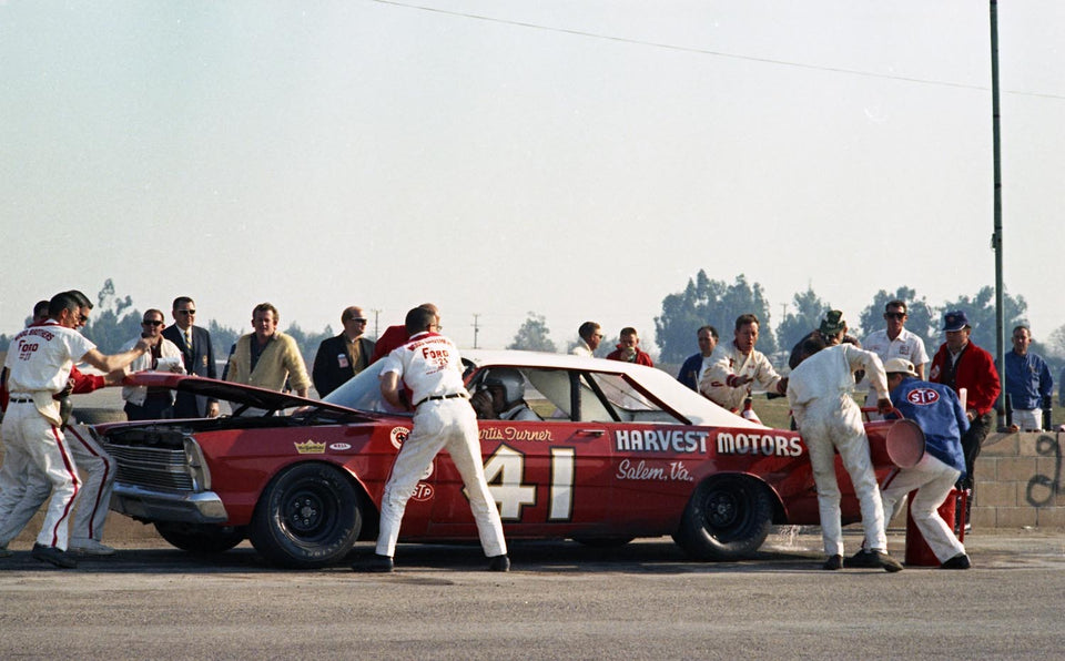 1966 Jan Riverside 1966 Ford C Turner 0144-2682