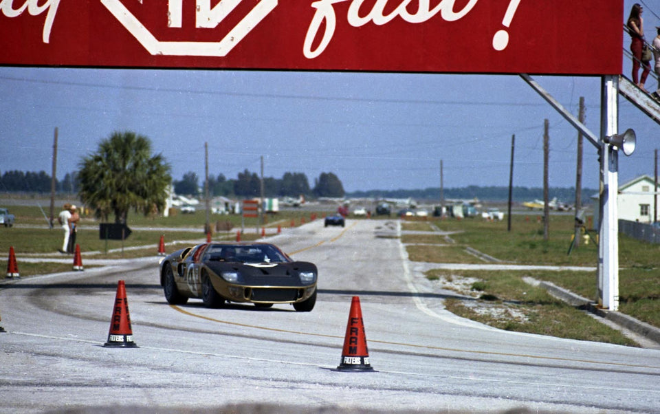 1966 Mar Sebring 1966 Ford GT Mk II Bucknum-Foyt 0144-2764