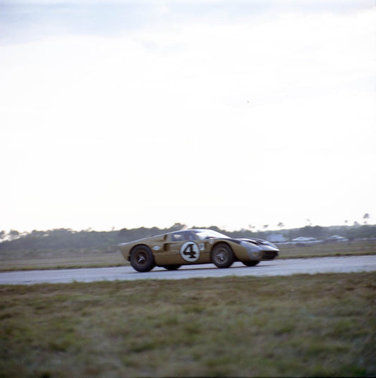 1966 Mar Sebring Ford GT MkII Bucknum-Foyt  CN4363-11 0144-2793