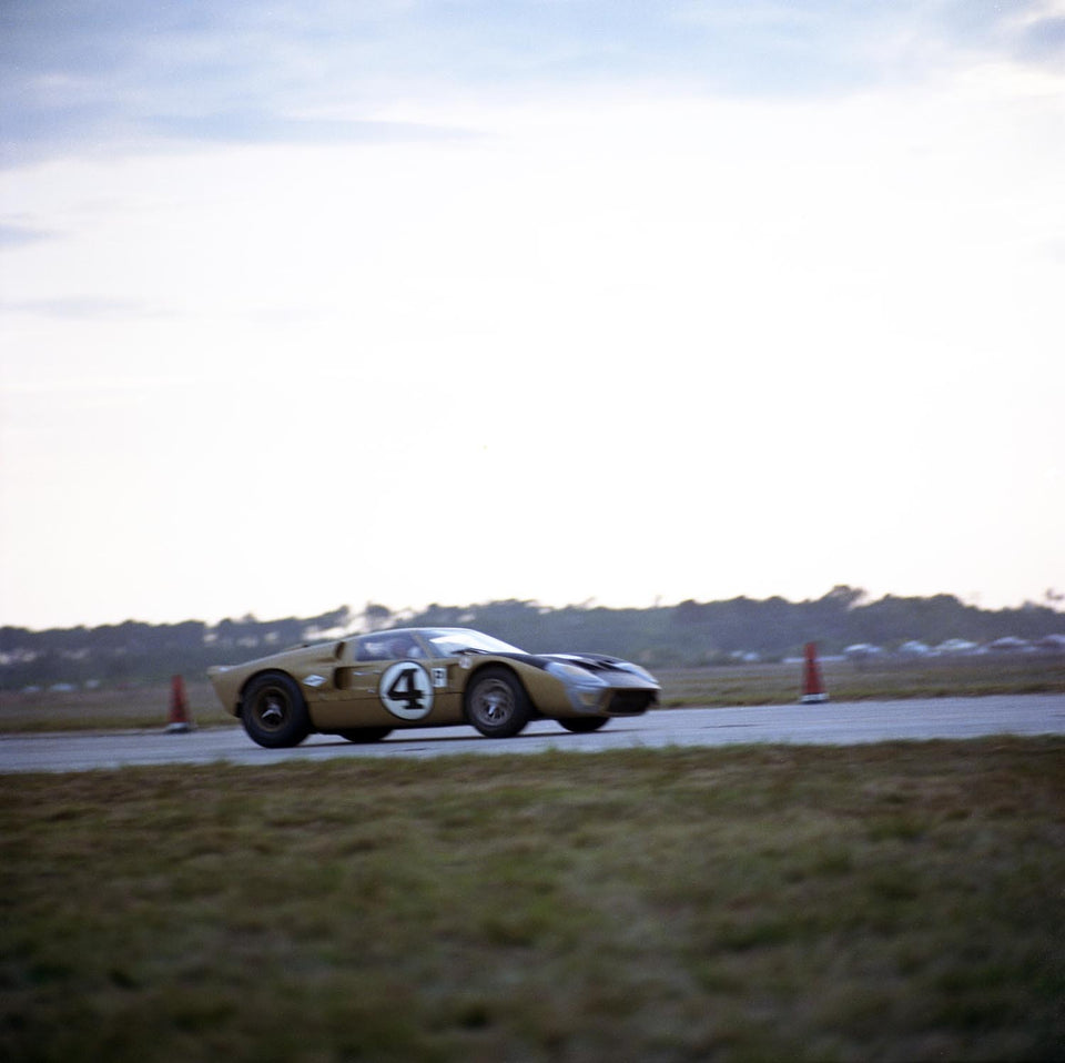 1966 Mar Sebring Ford GT MkII Bucknum-Foyt 0144-2796