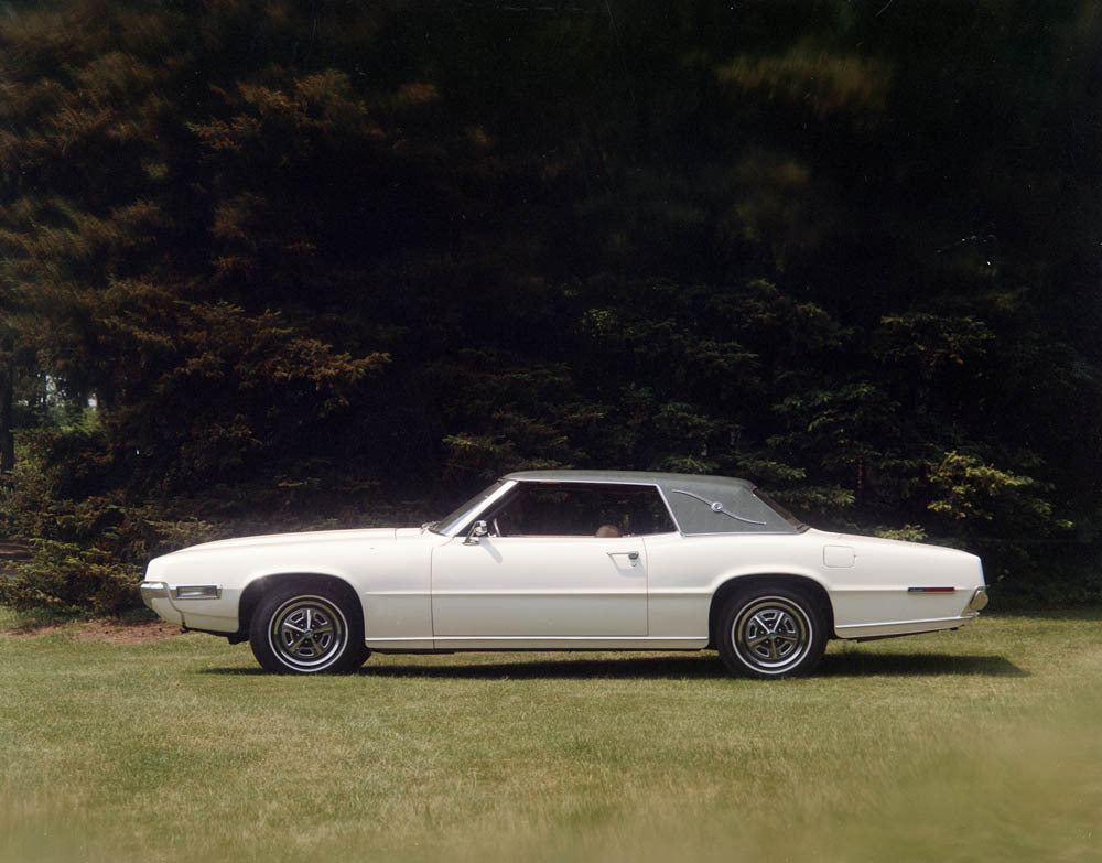 1968 Ford Thunderbird Landau two-door  CN4904-50 0144-2854