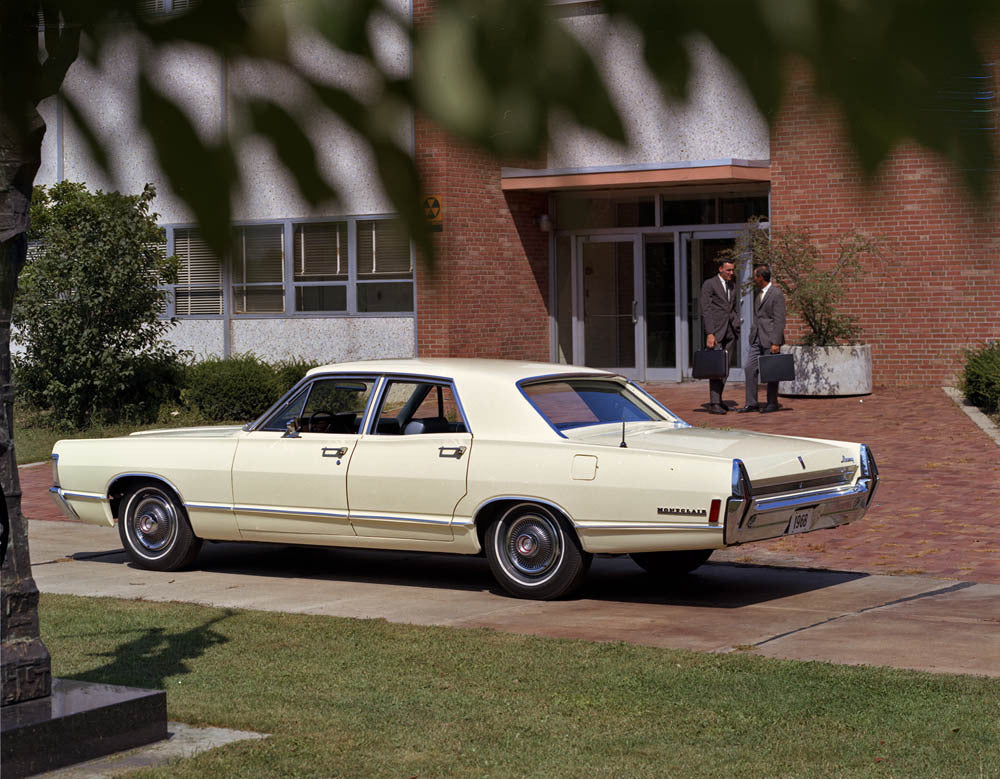 1968 Mercury Montclair four-door sedan  CN4908-556 0144-2881