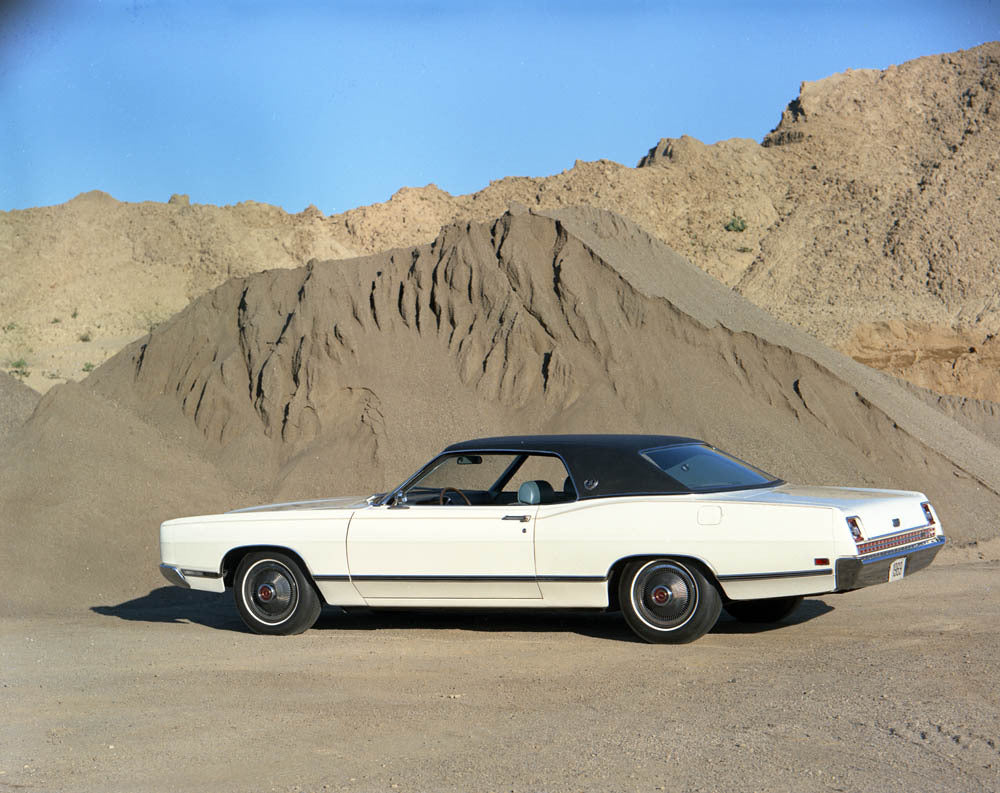 1969 Ford LTD two-door hardtop  CN5502-357 0144-2909